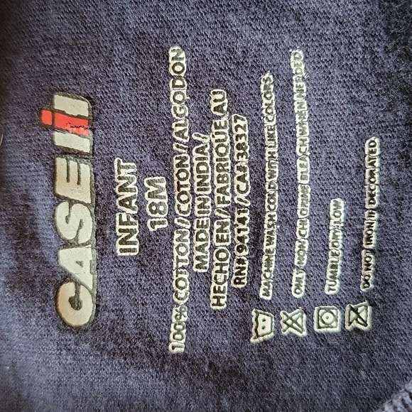 Case "I do my own stunts" navy blue short sleeved tee shirt - Picture 2 of 4